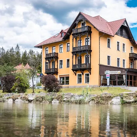 Herrenhaus Am Erlaufsee - Dorfresort Mitterbach شقة